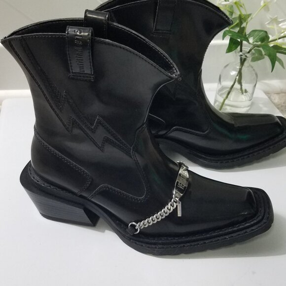 Untitlab AW Collection Untitled #13 Versatile Boot - Picture 8 of 9